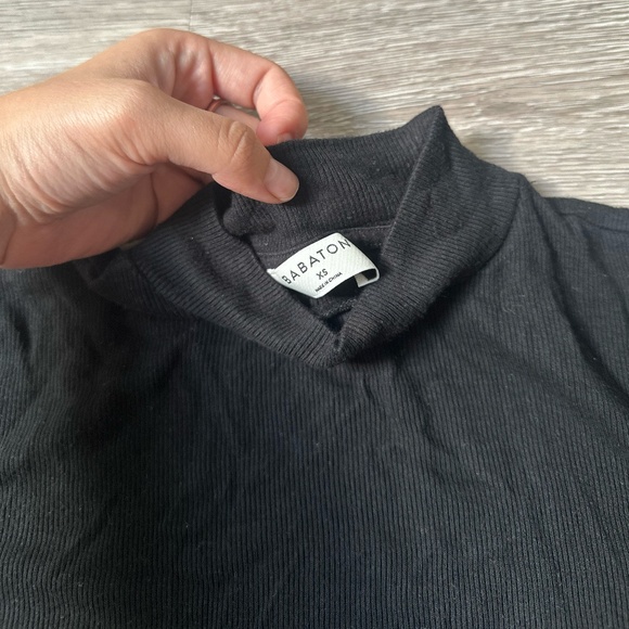 extra small Babaton cropped black mock neck - Picture 2 of 2